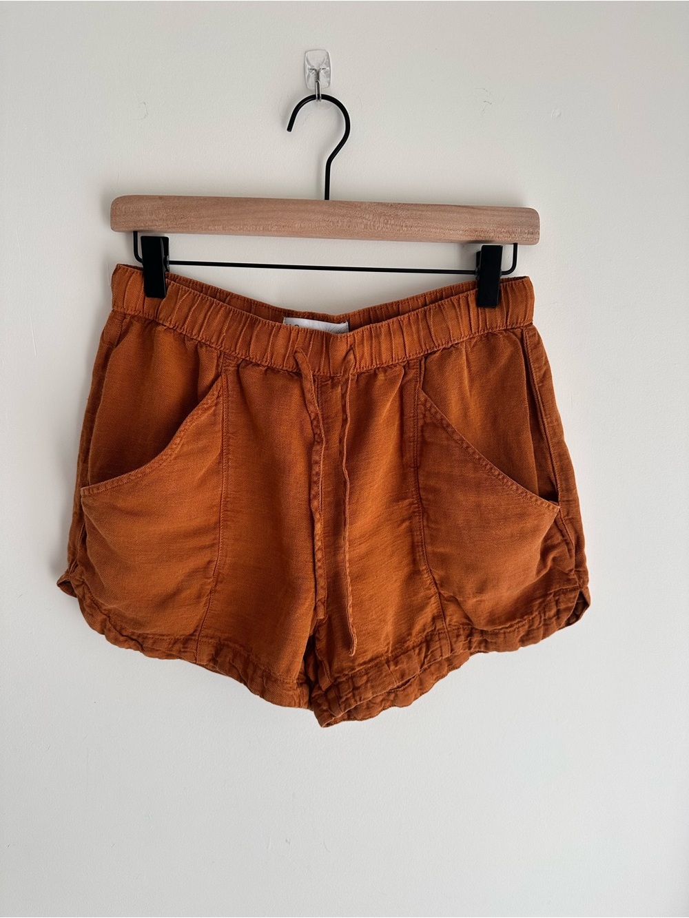 C&C California Rust Orange Elastic Waist Linen Shorts